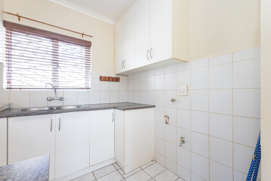 2 Bedroom Property for Sale in Protea Village Western Cape